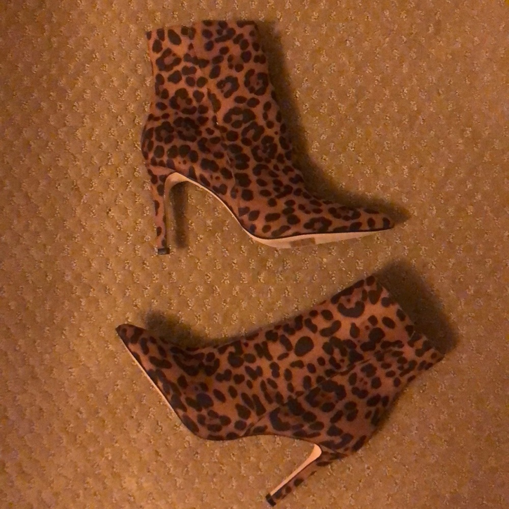🛑🛑🛑Leopard print booties
